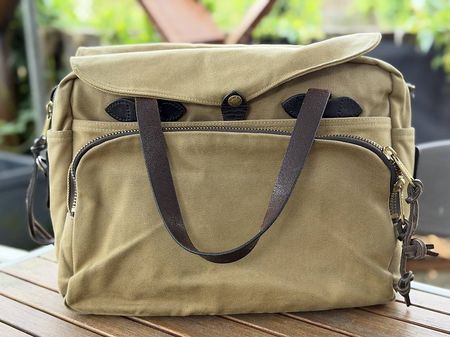 Filson 258 Rugged Twill Padded Computer Bag Tan