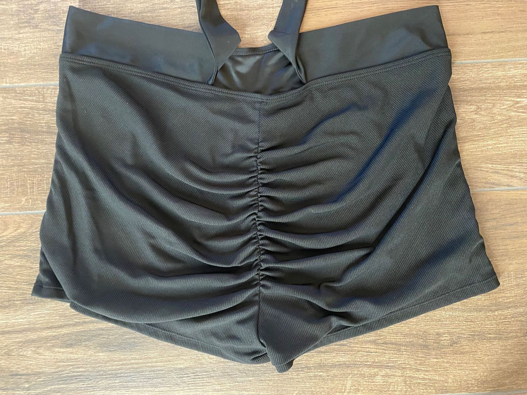 Shein Costumi da bagno & Bikini: Badehose geriffelt schwarz Gr. 4XL / 50 - 52 – Usato da Pratteln venduto da a23_j2gs 1
