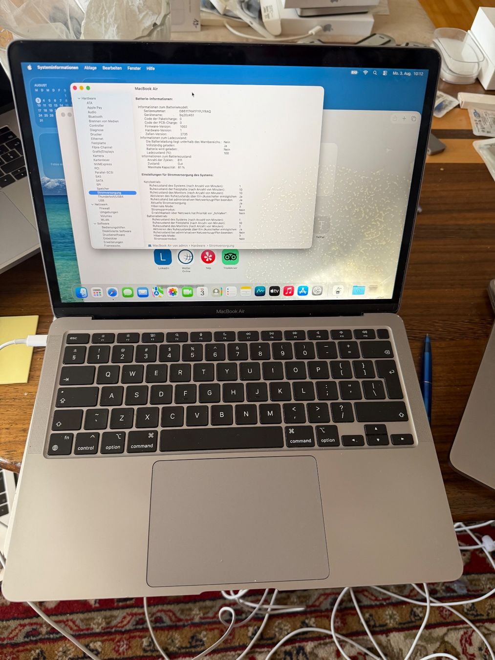 Apple Coques & Sacs: Macbook Air 13.  2020 M1 – D'occasion à Schattdorf par Kofi57