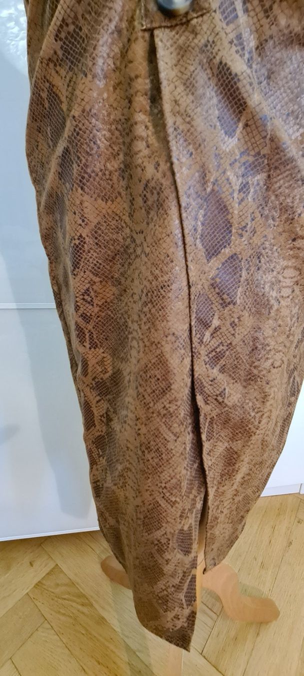 Zara Gonne: Jupe imitation peau de serpent taille XS – Nuovo (secondo la descrizione) da Genève venduto da Saleena 2