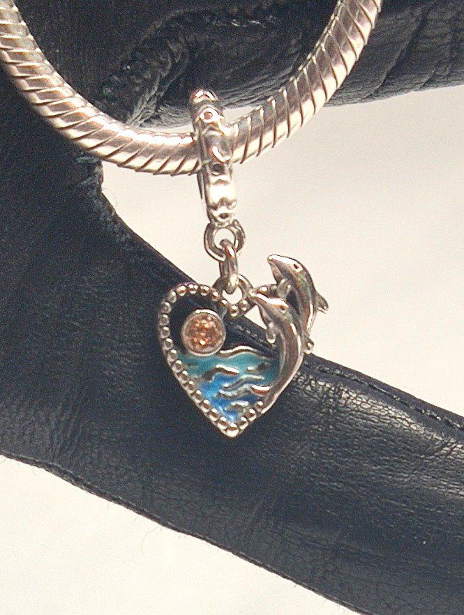 Ciondoli: Clip und charm für Armbänder. – Nuovo e nell'imballaggio originale da Lamboing venduto da Qtrica 7