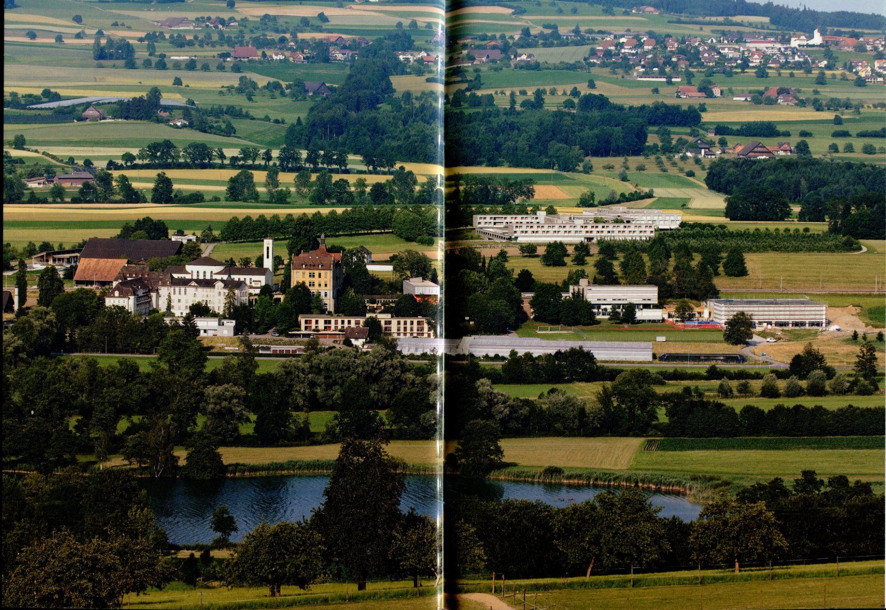 Libri: Hochdorf, St. Martin Kirchenführer – Usato da Aarau venduto da Elmaar41 4