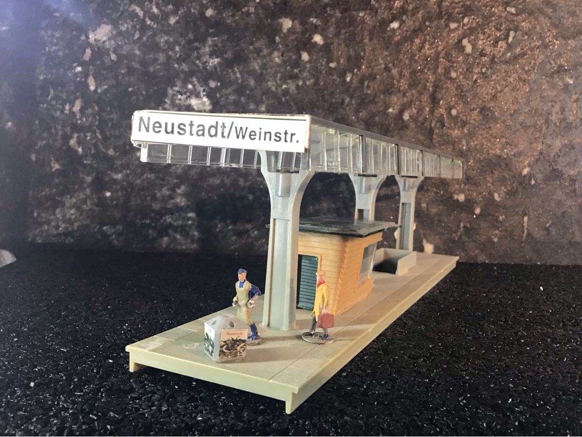 Modellbausätze & Standmodelle: MODELL PERON  – Gebraucht aus Männedorf von Spezial-Modelle 1
