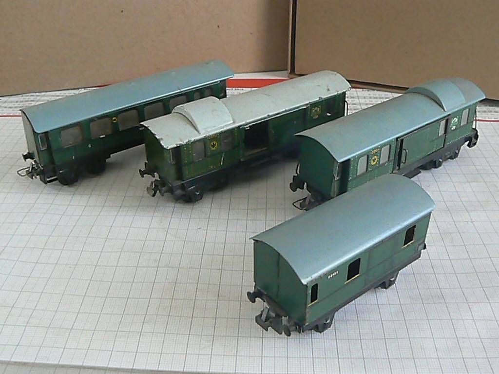 Trix Modellini di ferrovie: Trix Express H0  Gedeckte Güterwagen – Usato da Kollbrunn venduto da fally2000 3