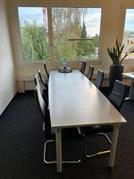 Besprechungstisch inkl. 8 Freischwinger-Stühle zu verkaufen