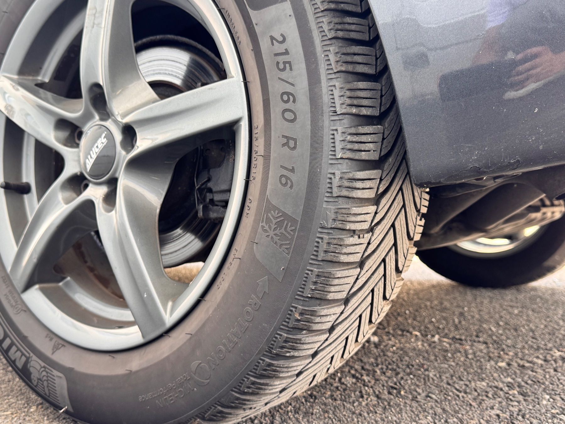 Renault Autos: Renault Laguna 1.9 dCi, – D'occasion à Diessenhofen par ilovetouch10 5