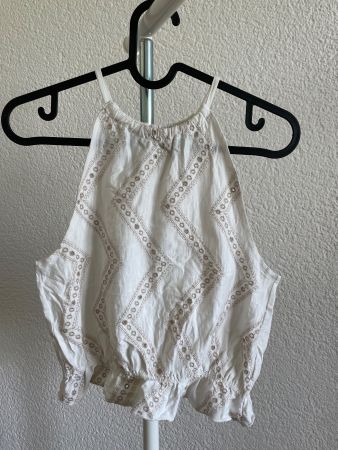 White crop top