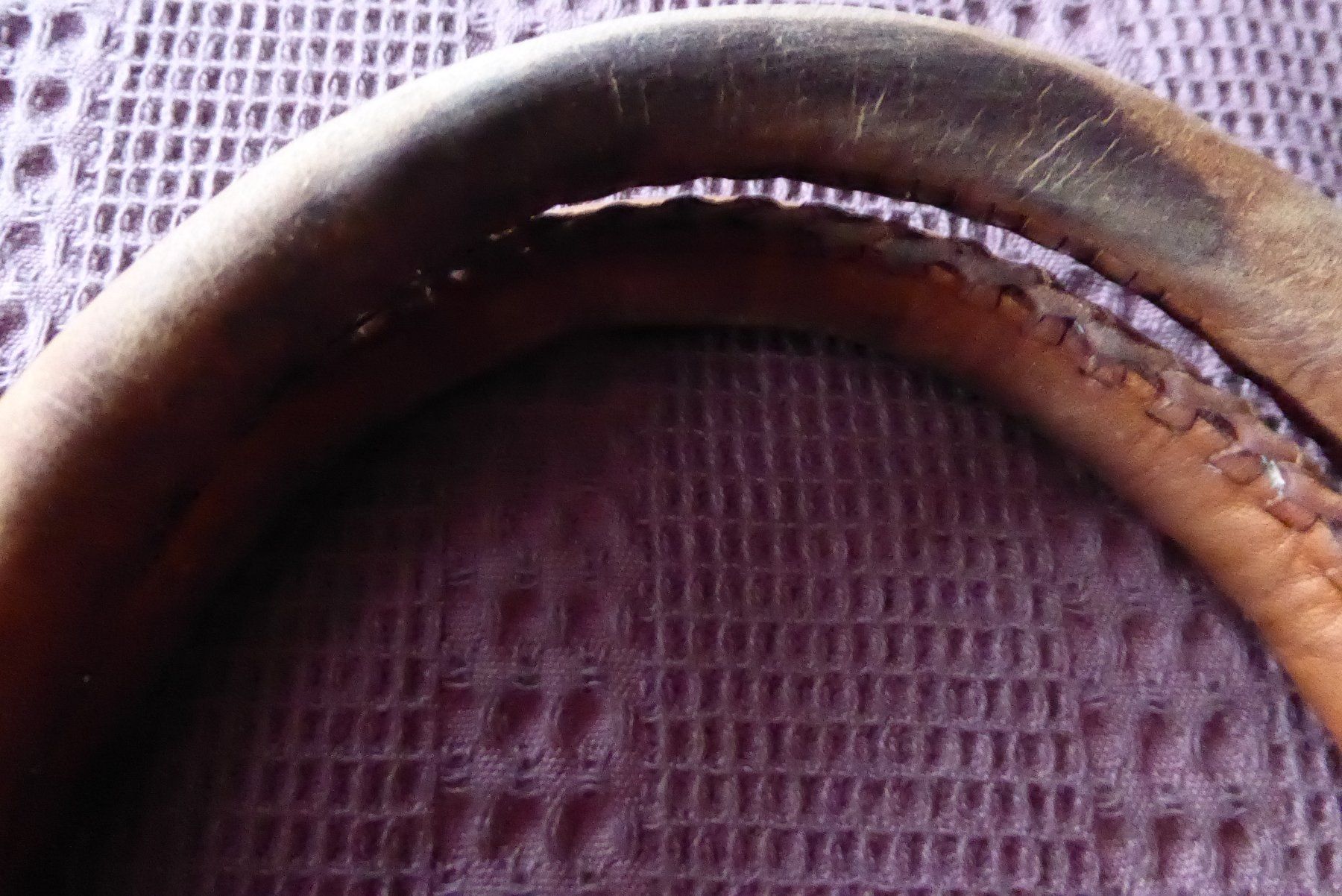 Taschen für Damen: Vintage Leder Handtasche – Gebraucht aus Sargans von Benziner 4