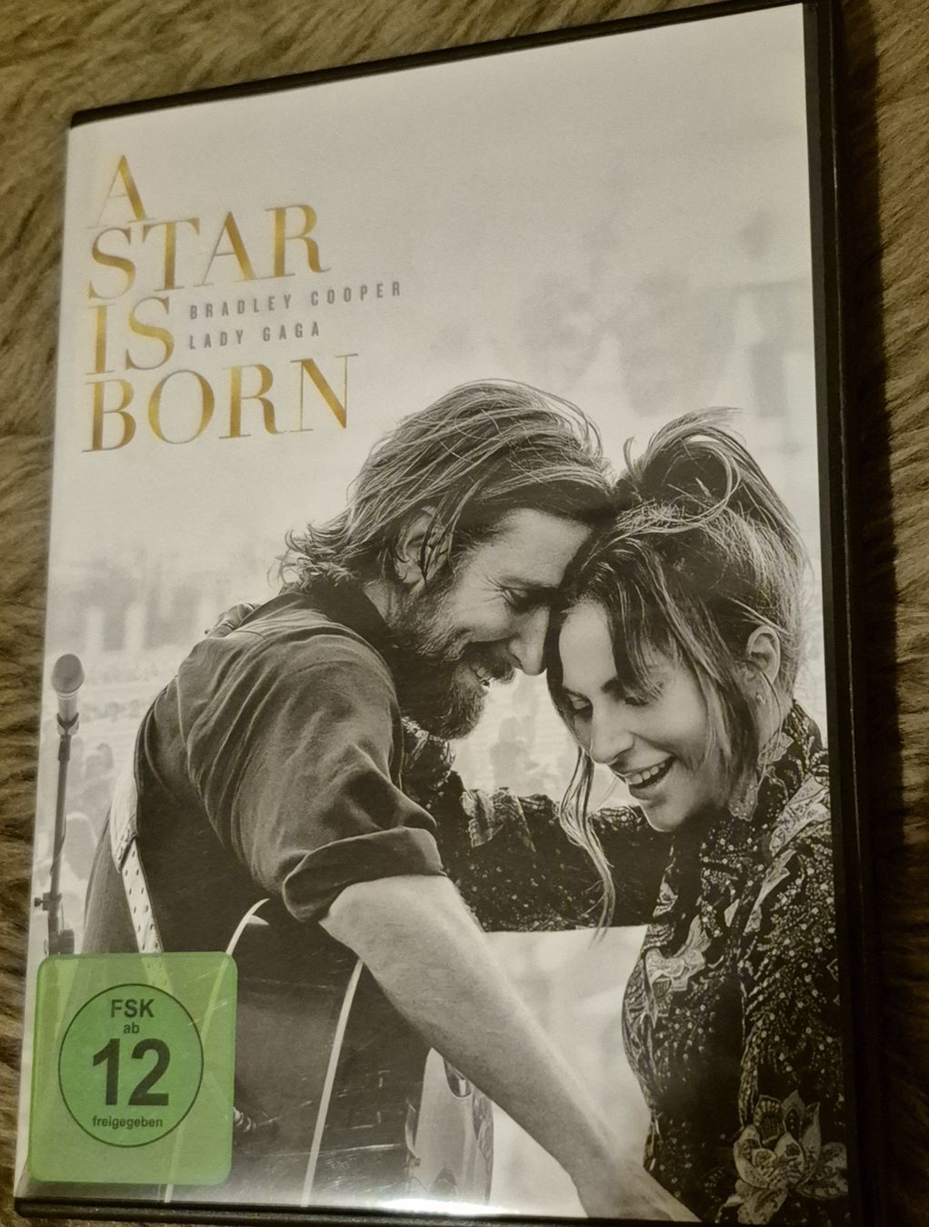 Tutti i DVDs: A Star is born (ab 12) – Usato da Adliswil venduto da cha_fq9f