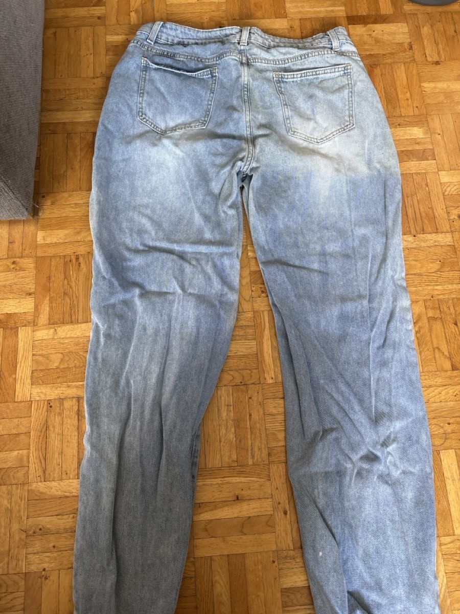 Jeans: Jean Mom clair - Taille haute – Usato da Lausanne venduto da sio_7ckb 1