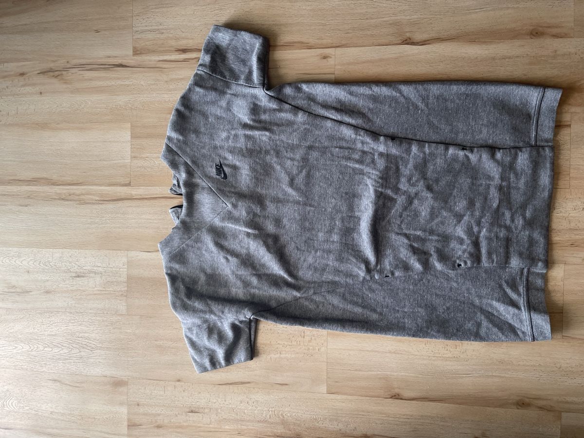 Nike Robes: Robe sweat Nike gris S bon état  – D'occasion à Kloten par Vermicelles 2