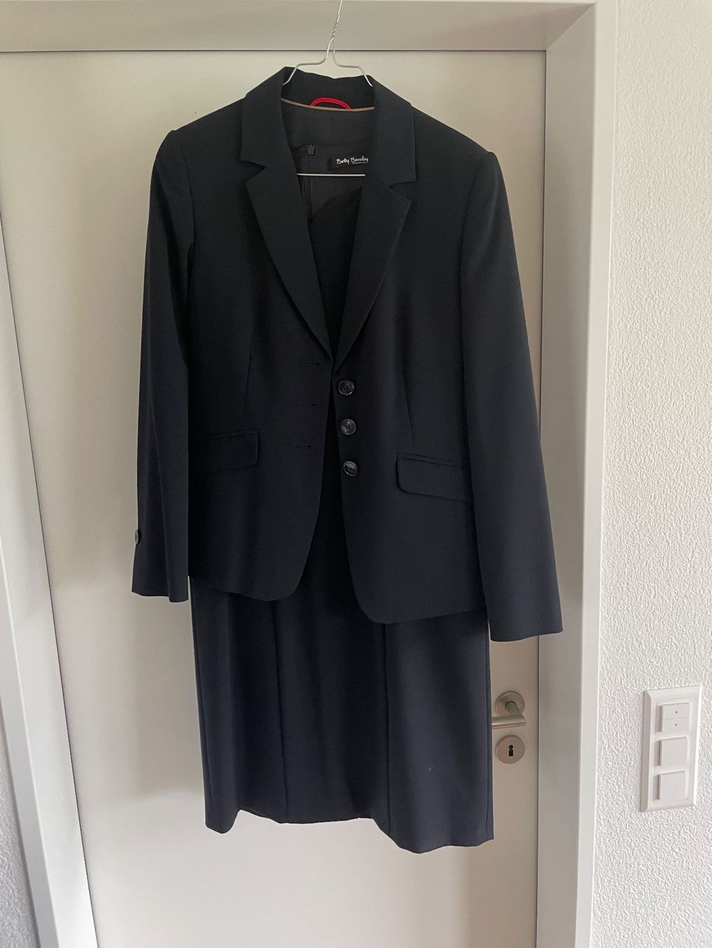 Betty Barclay Completi & Tailleur: Betty Barclay 2 teilig – Usato da Brunnen venduto da ysi_g8tr 1
