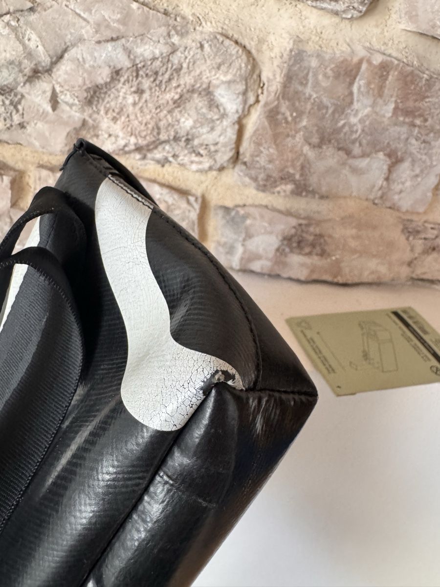 Freitag Borse: Freitag F40 Jamie Black and white – Usato da Arsiè venduto da Marydema76 2