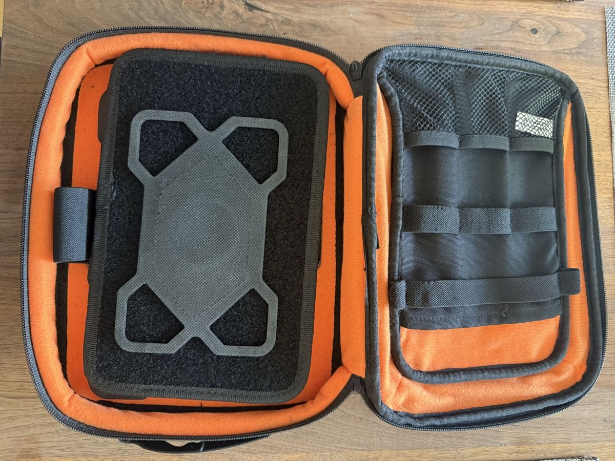 Borse: Flight Outfitters Flight Desk Kniebrett – Nuovo (secondo la descrizione) da Bergdietikon venduto da fer_9lrm 3