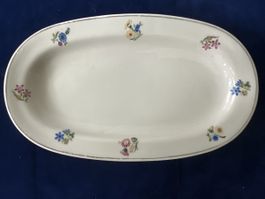 Langenthal  Butterplatte ich weiss oval mit Blumenmuster