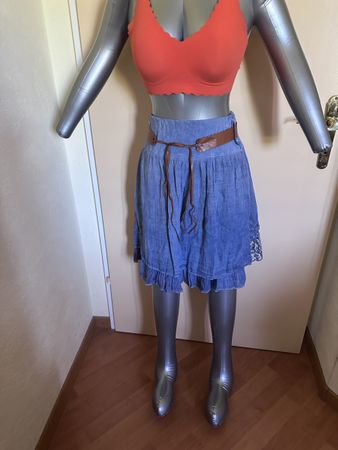 Jupe bleue neuve M