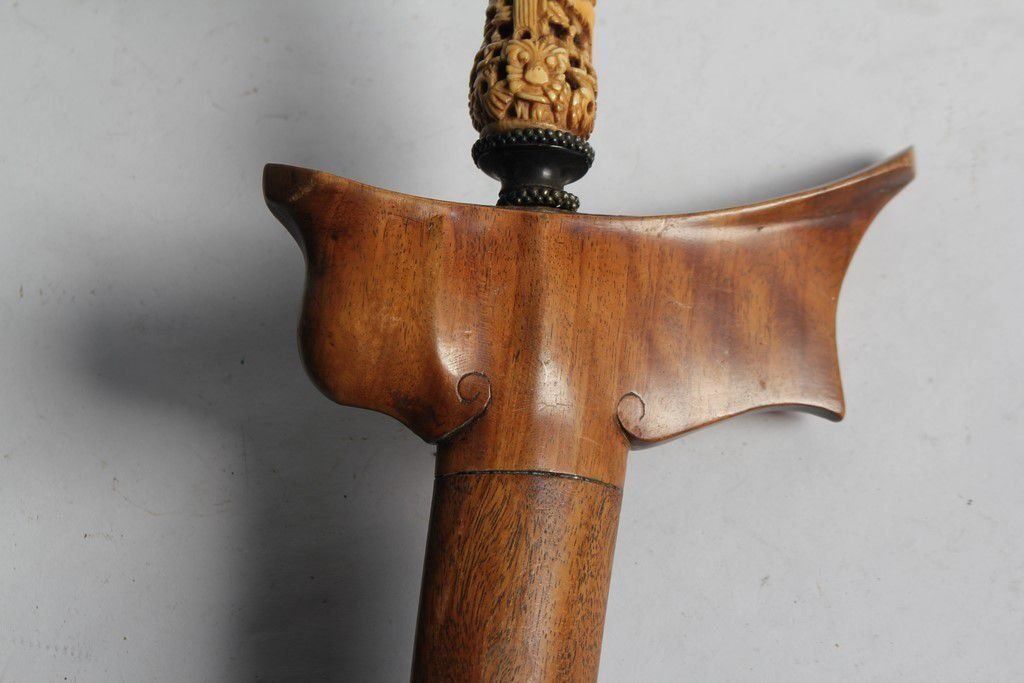 Tutti gli attrezzi: Ancien couteau malais Kriss – Usato da Vandoeuvres venduto da Dom-Tom 9