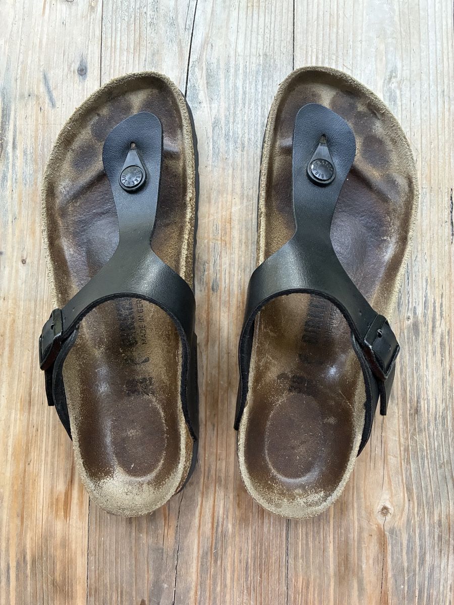 Birkenstock Chaussures femmes: Birkenstock Sandalen schmale Passform – D'occasion à Basel par mst_nnn9