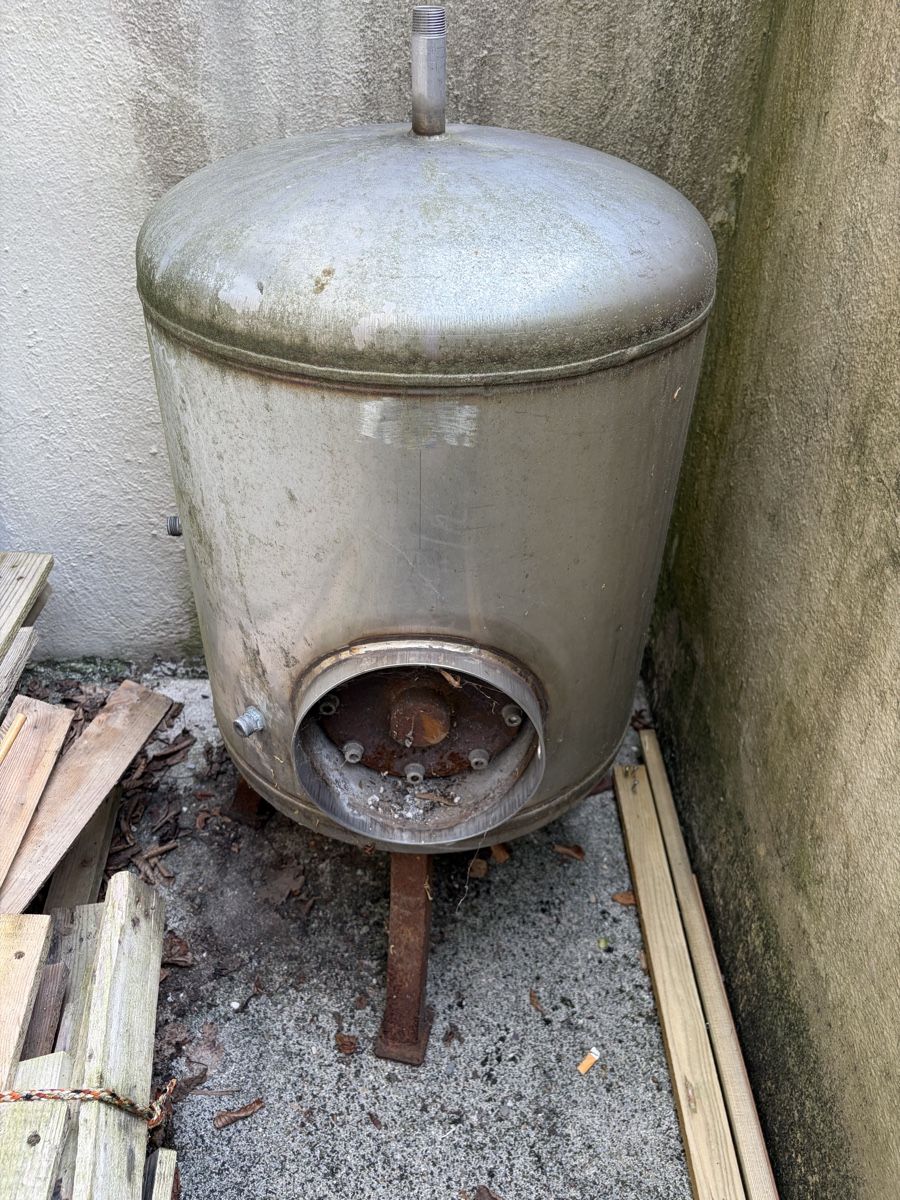 Abbeveratoi e trogoli: Wassertank Metall stehend gebraucht – Difettoso da Uster venduto da Smint12 3