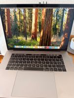 MacBook Pro 15" 2018, i7 6-Core, 16GB,256 GB SSD, CH-Layout