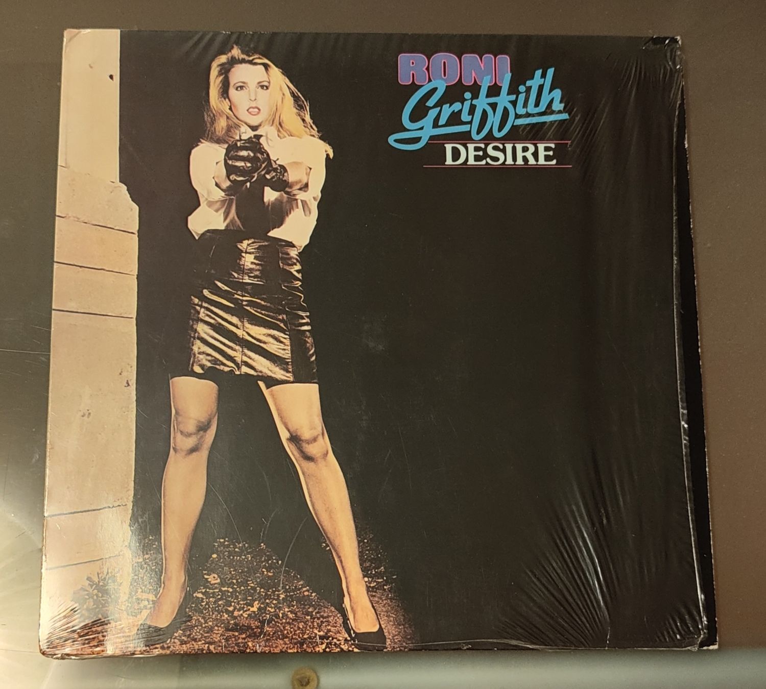 Dischi in vinile: LP disco vinile 33 Roni Griffith Desire - eccellente  – Usato da Massagno venduto da Massimo037