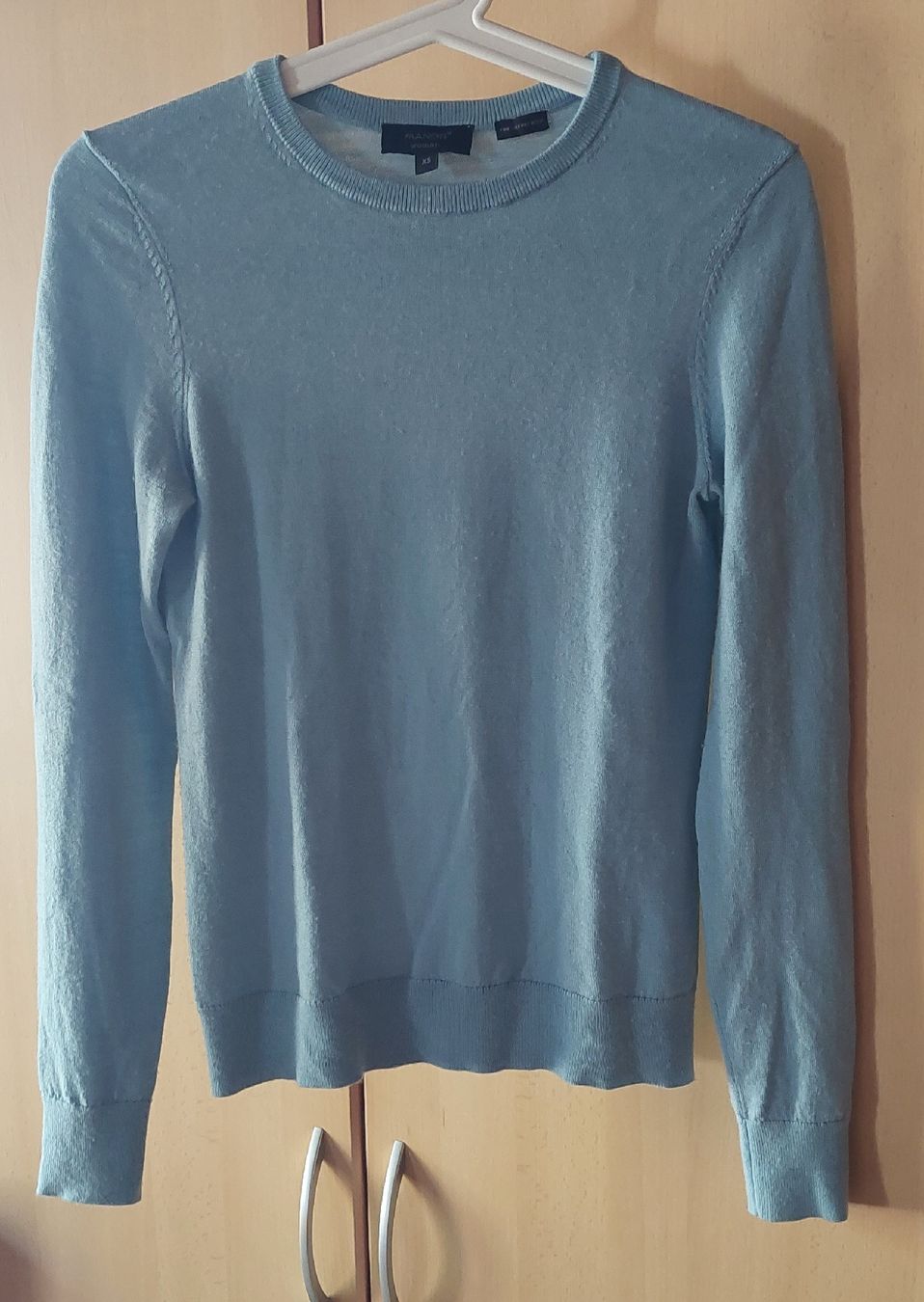 Manor Pullover & Sweatshirts: Feinstrick Pullover hellblau MANOR (XS) - Merinowolle – Gebraucht aus Schmidrüti von Novemberchind