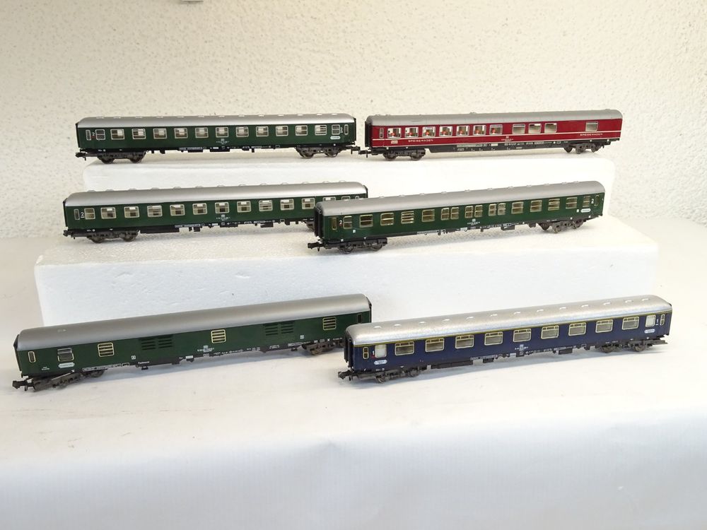 Fleischmann. N gauge collection of wagons generally good plus to
