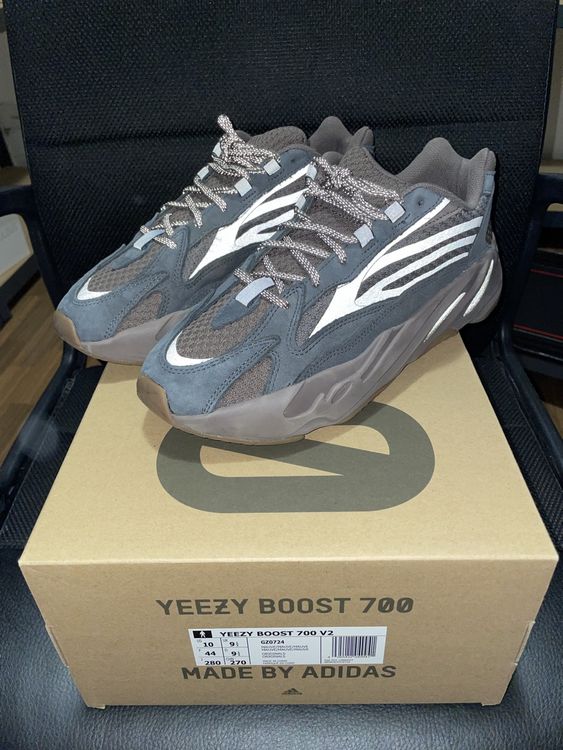 Yeezy store 700 gebraucht