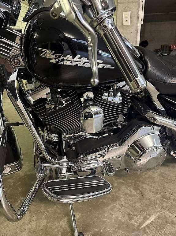 Touring: Harley Davidson RoadKing – Usato da Au SG venduto da veni33 2