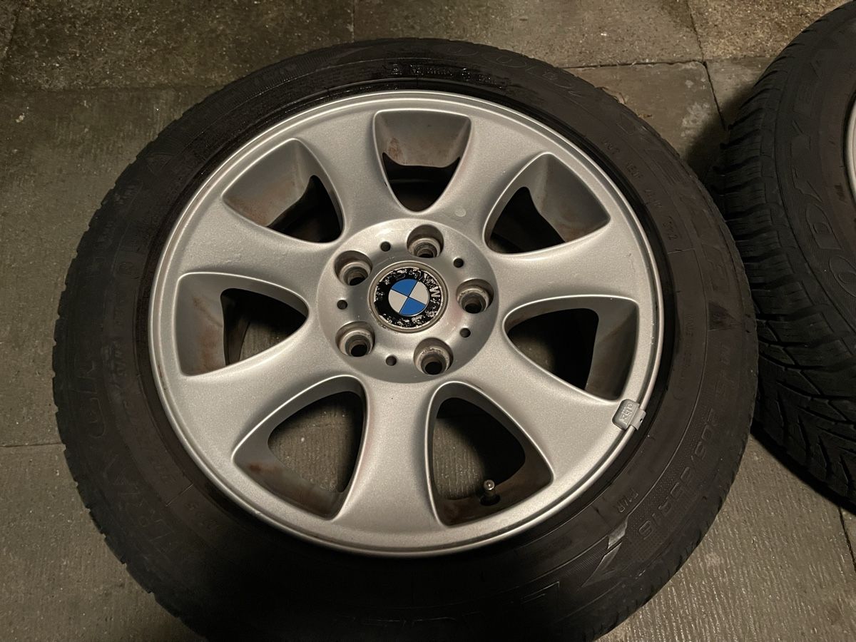 BMW Pneus & Kompletträder: BMW  Alufelgen 1er E81 E82 E87 E88 7jx16EH2 ET44 16 Zoll – Gebraucht aus Elsau von isidobrany09 3