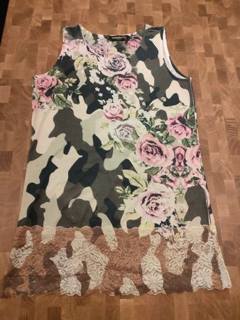 Neuwertiges Long Top