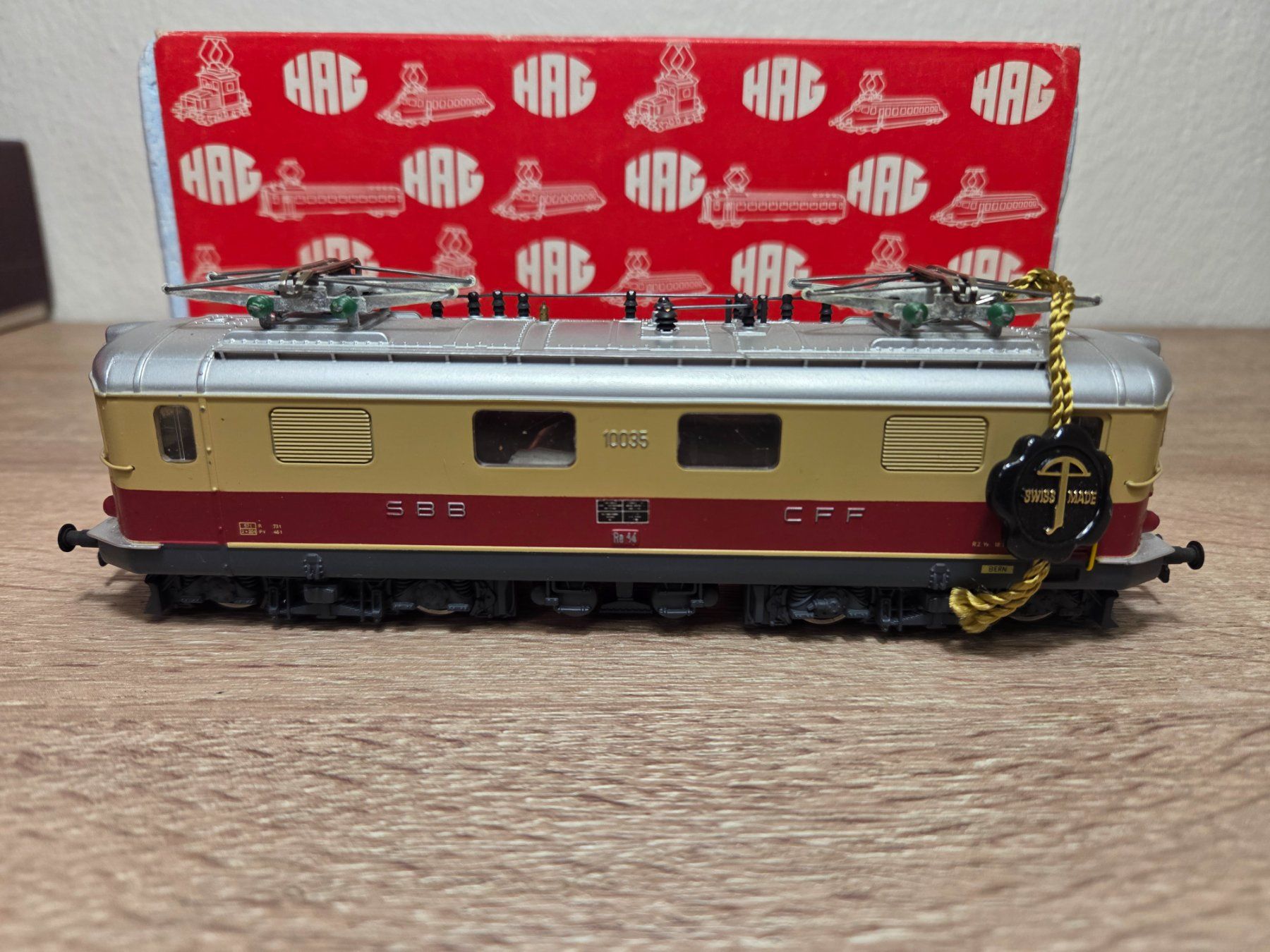 Hag Modellini di ferrovie: Hag 231 E-Lok Re 4/4 I SBB H0 – Usato da St-Aubin-Sauges venduto da Lo_Go