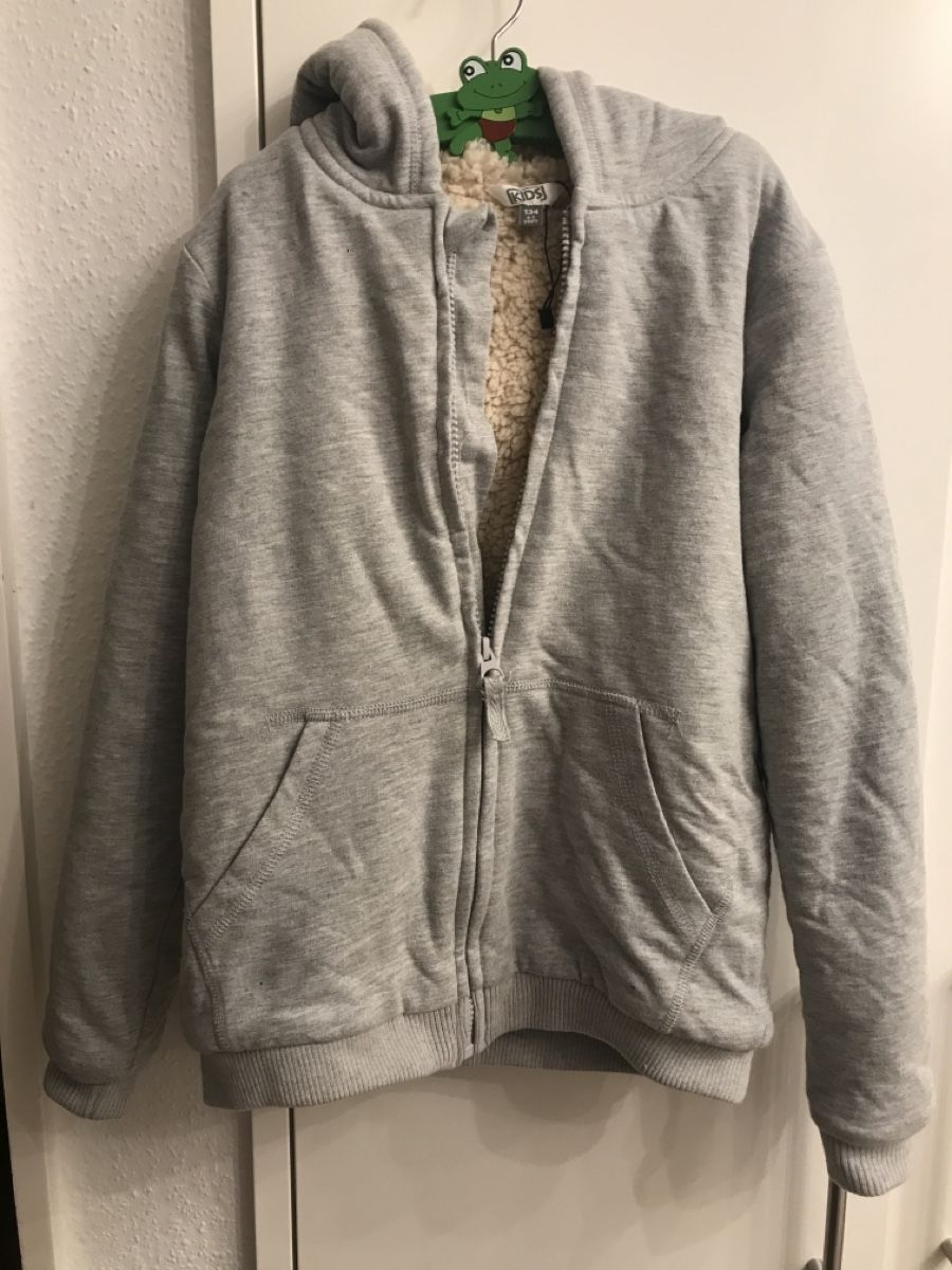Maglioni & Felpe: Sweater Kapuzenjacke Kind 134 – Nuovo e nell'imballaggio originale da Uster venduto da Usterhalde