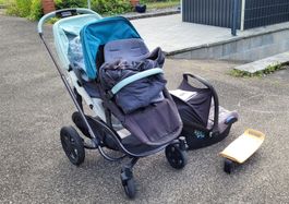 Quinny Geschwisterwagen mit viel Zubehör / Doppelkinderwagen