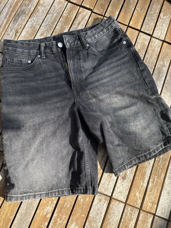 Herren Jeans Shorts H&M Relaxed Fit Grau Grösse 30