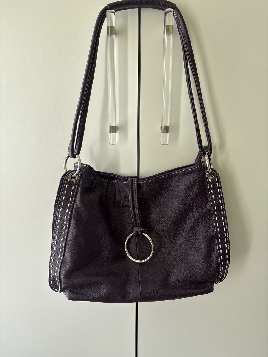 Taschen für Damen: Sac à main en cuir violet neuf – Neu (gemäss Beschreibung) aus Düdingen von Yellow