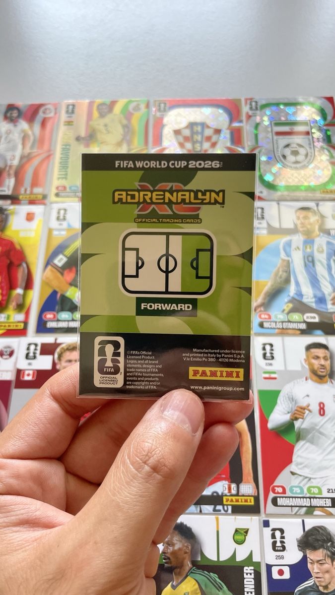 Panini Cartes à collectionner: FIFA WORLD CUP 2026 Adrenalyn XL – Neuf avec emballage d'origine à Derendingen par ivanvero19 2