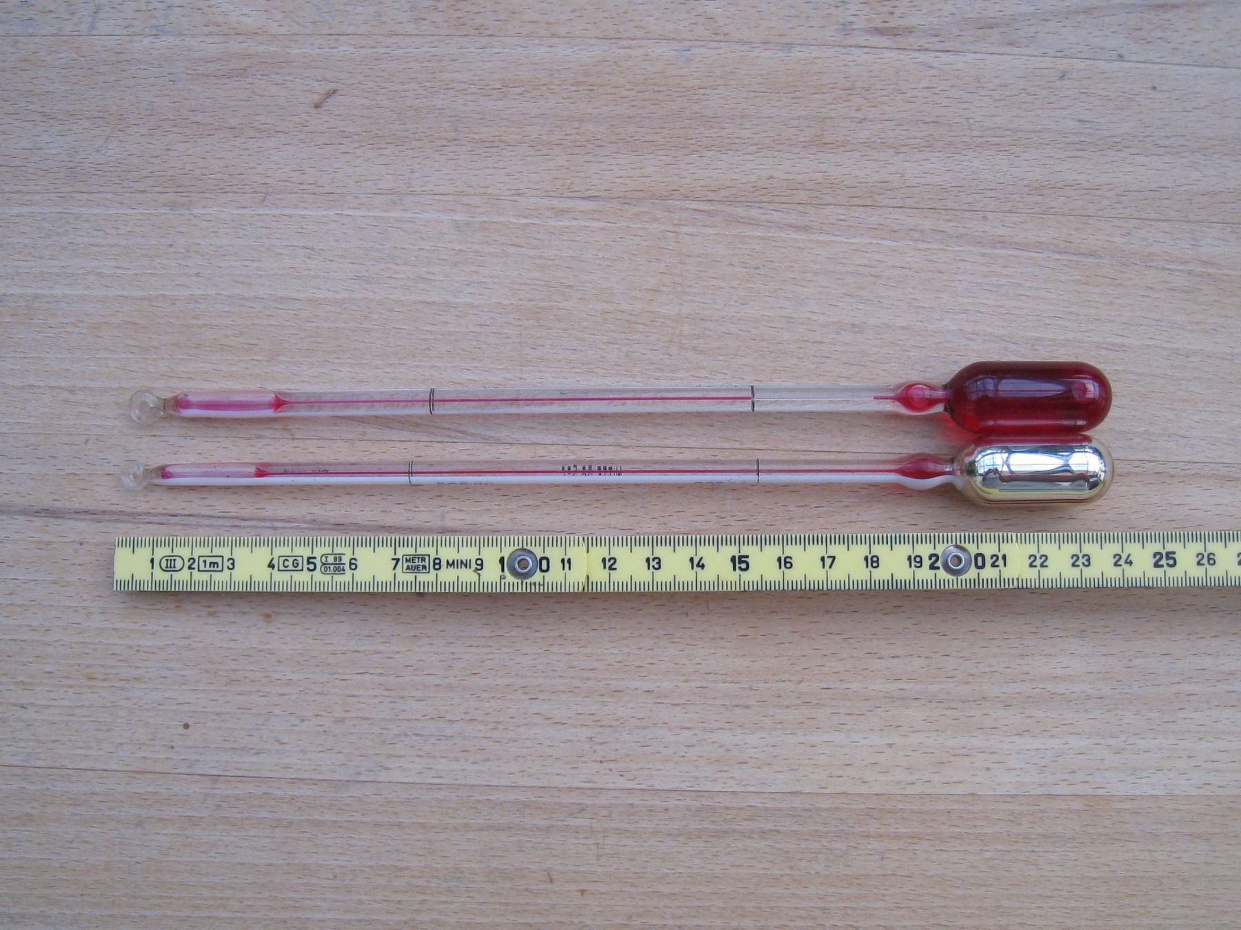 Sonstiges für Haushalt & Wohnen: Antikes Katathermometer, Box mit 2 Thermometern – Gebraucht aus Näfels von Derglarner 2