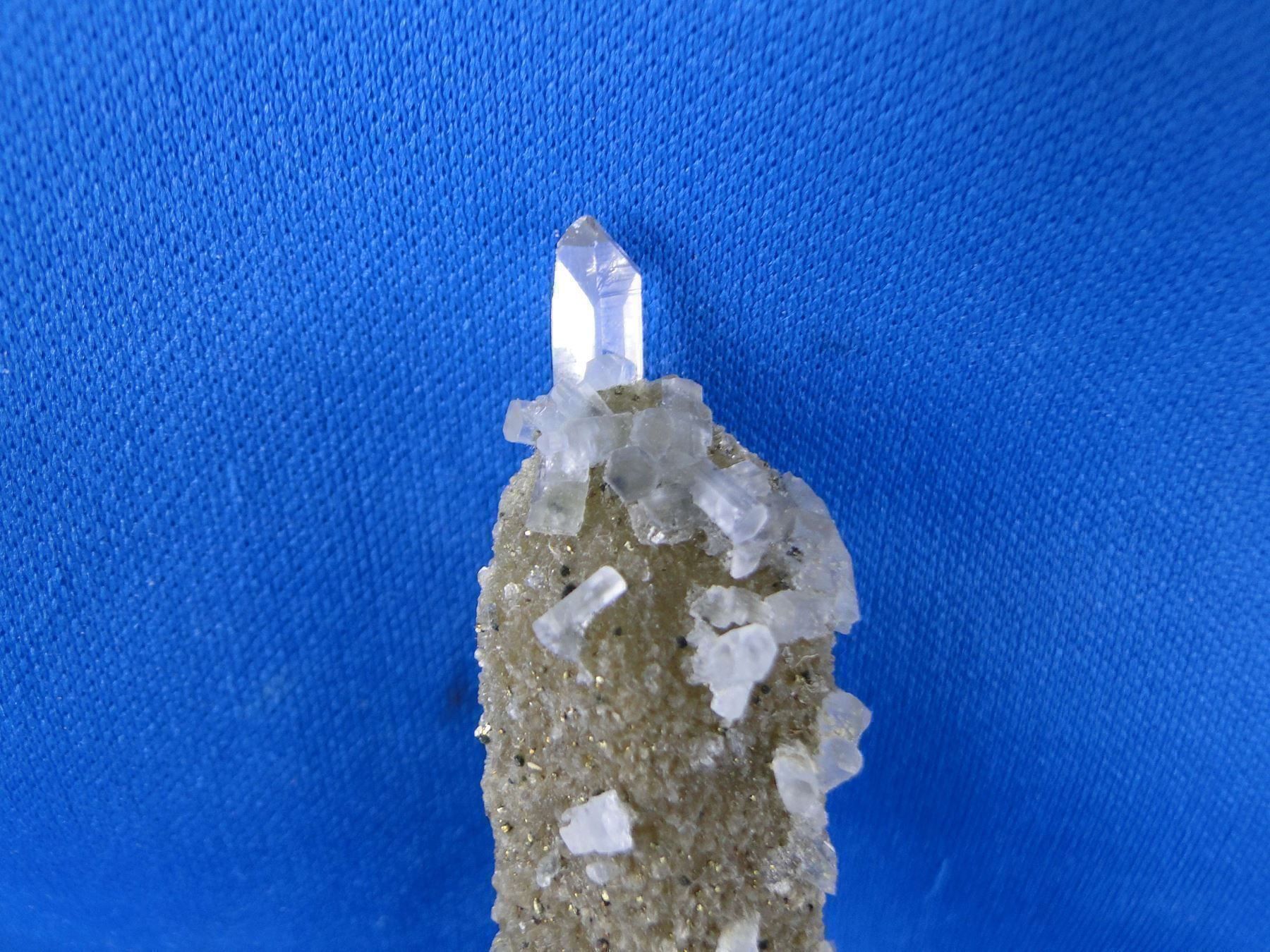 Minerali & Pietre curative: Apatit auf Quartz – Usato da Schinznach Bad venduto da Demerald 6