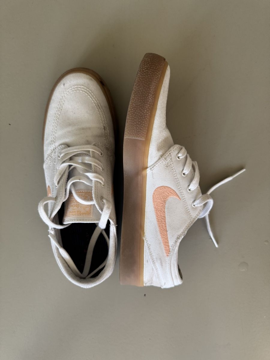 Scarpe da donna: White Nike Janoski sneakers – Usato da Zürich venduto da Chechevere 2