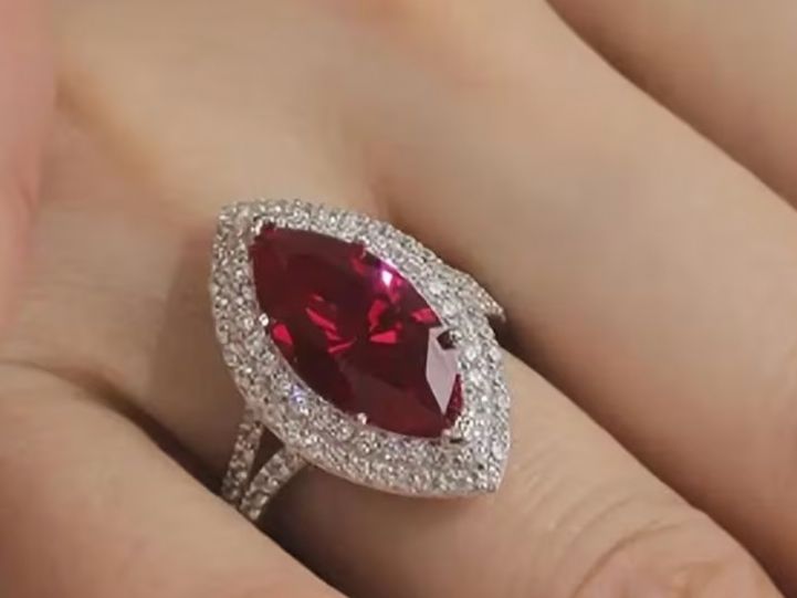 Anelli: Luxus Elegante Gr.19/9 Ring Farbe: Silber / Rot – Nuovo (secondo la descrizione) da Biel-Bienne venduto da Roserosse13 9