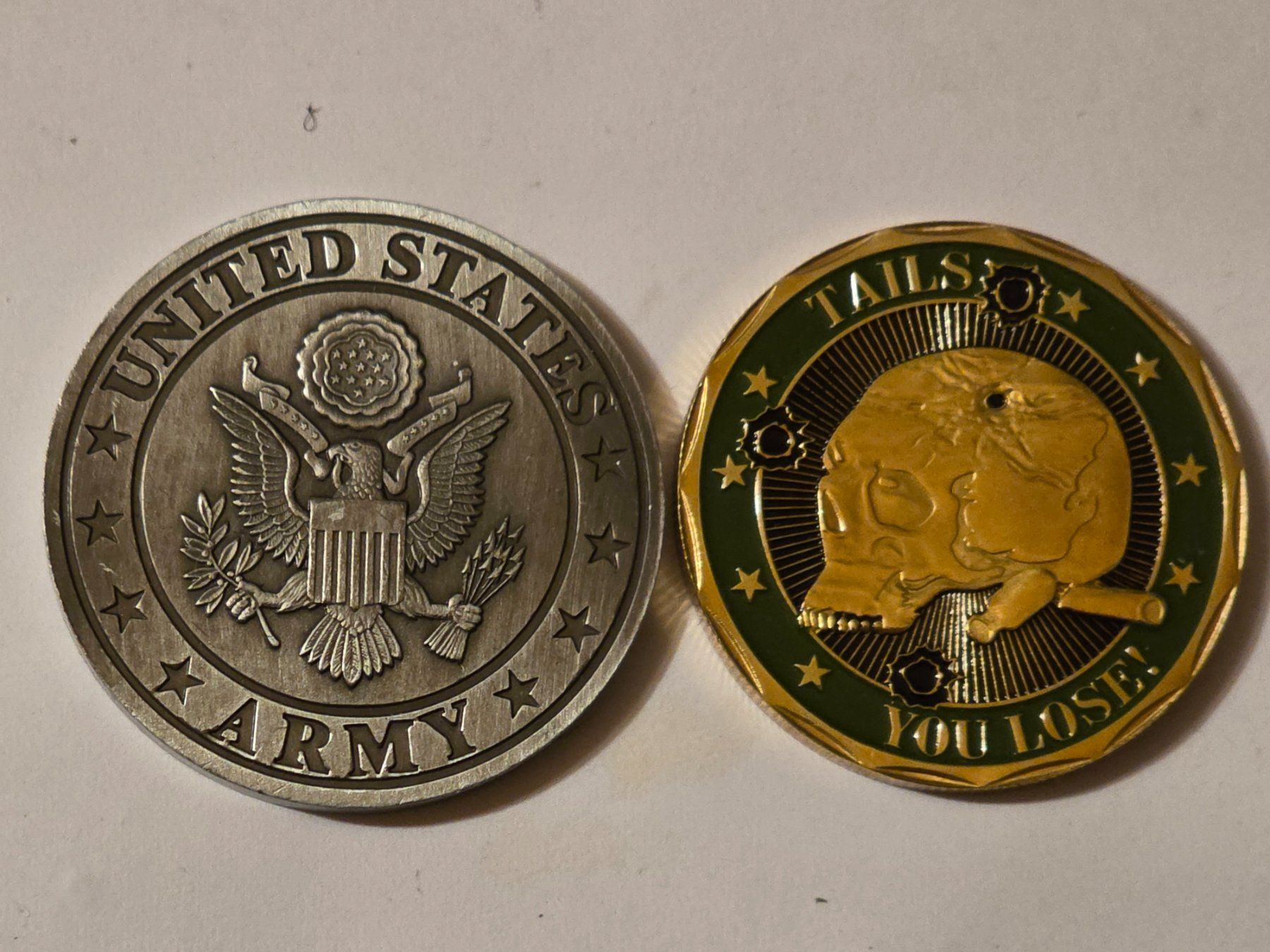 Médaille Football Metal Or Et Argent 4.5 X 4.5 cm - Lauriers - Collector