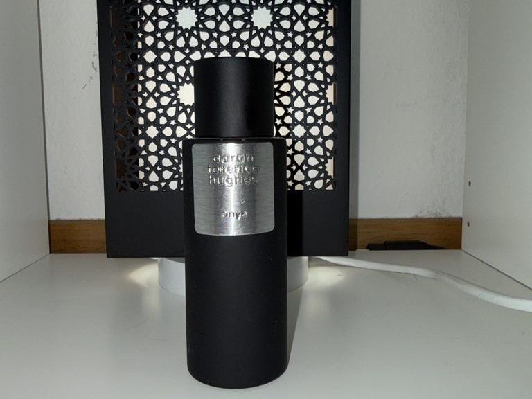Profumi & Eau de Toilette: Aaron Terence Hughes Onyx décant 2 ml – Nuovo (secondo la descrizione) da Meyrin venduto da Al_Andulsi