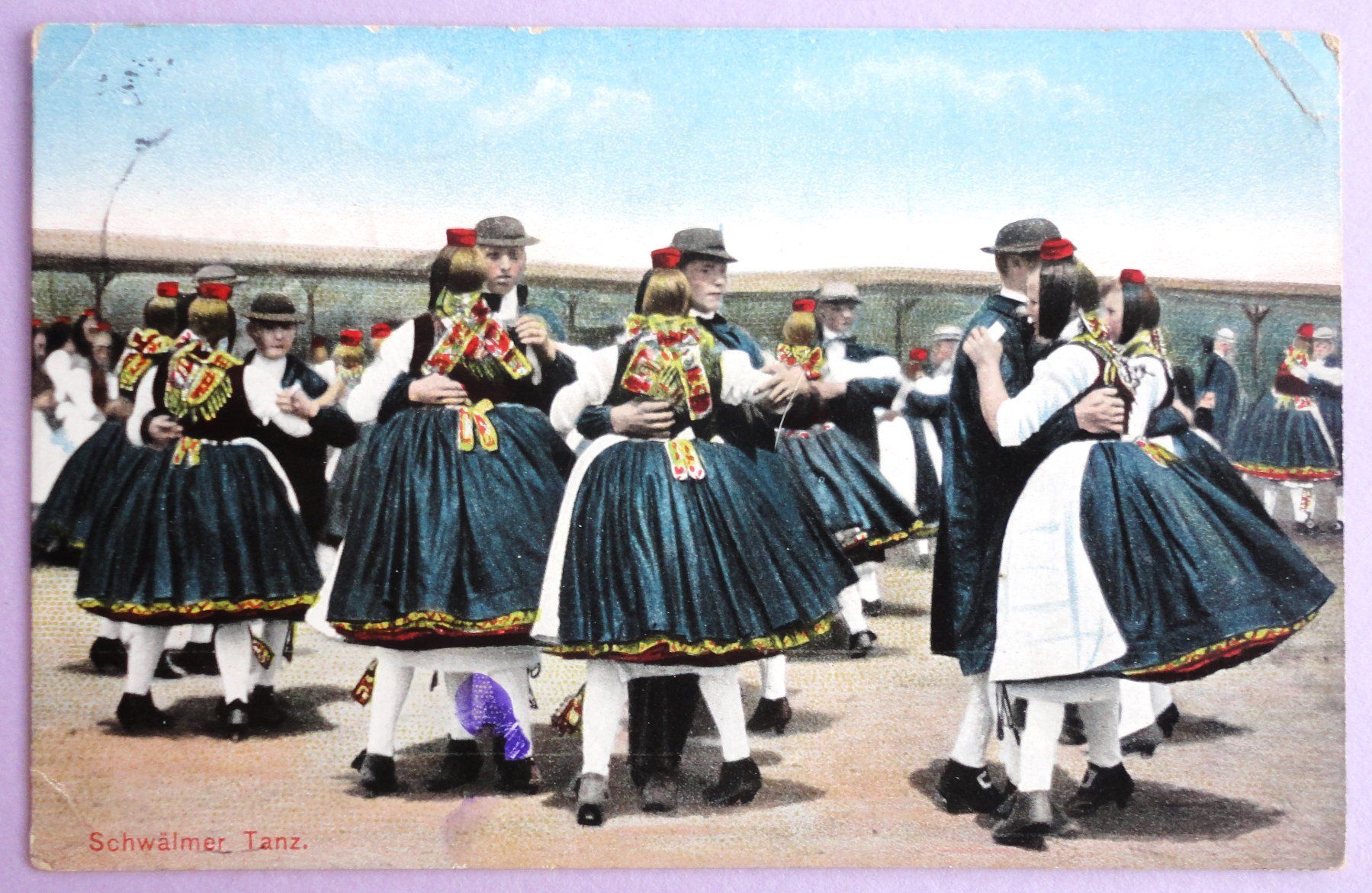 Cartes postales: Hessische Trachten – Défectueux à Fétigny par Billy2miny