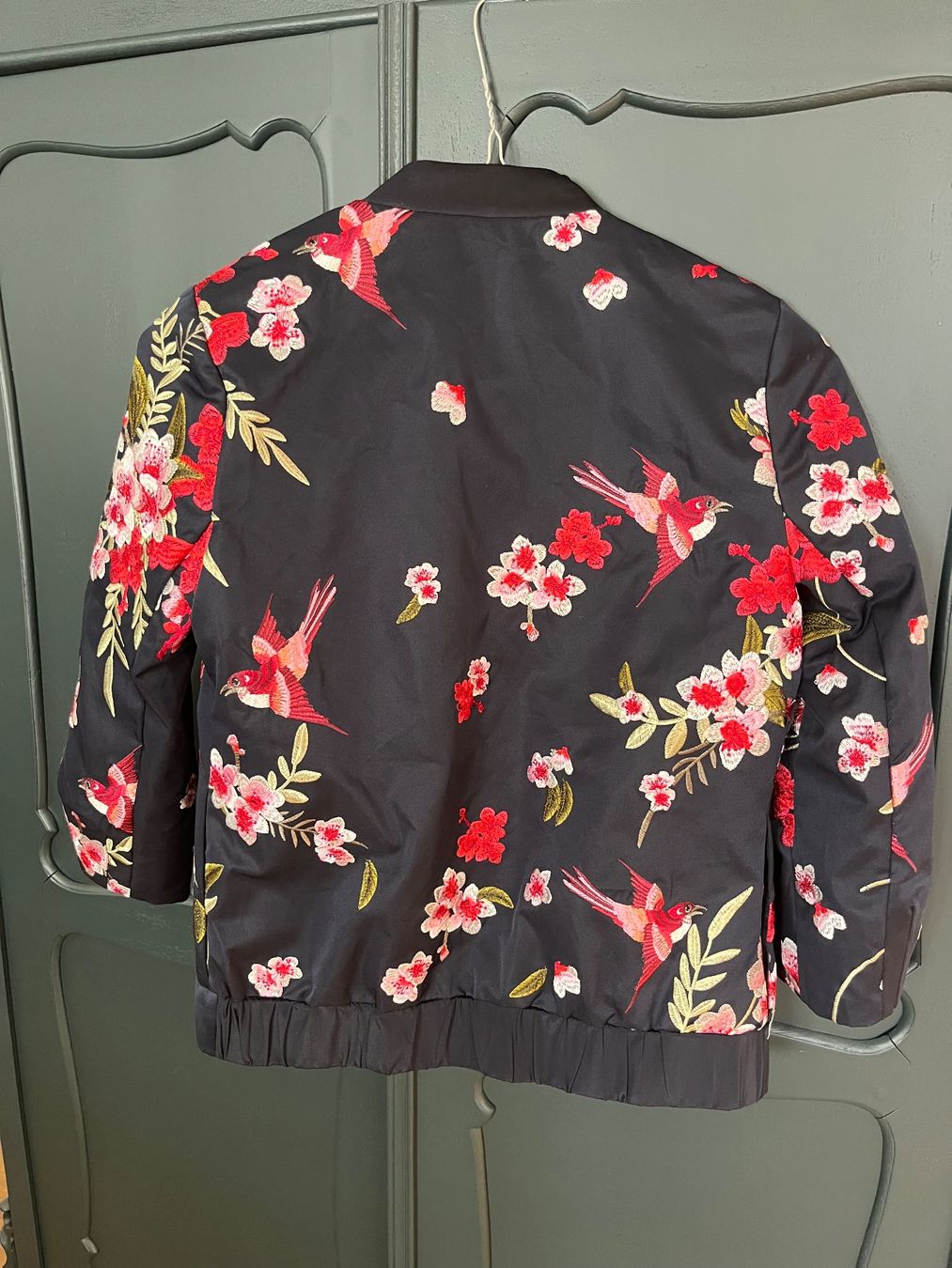 Ted Baker Vestes: Ted Baker Bomberjacke Blumenprint Vögel Grösse 0 – D'occasion à Meilen par pau_6chq 2