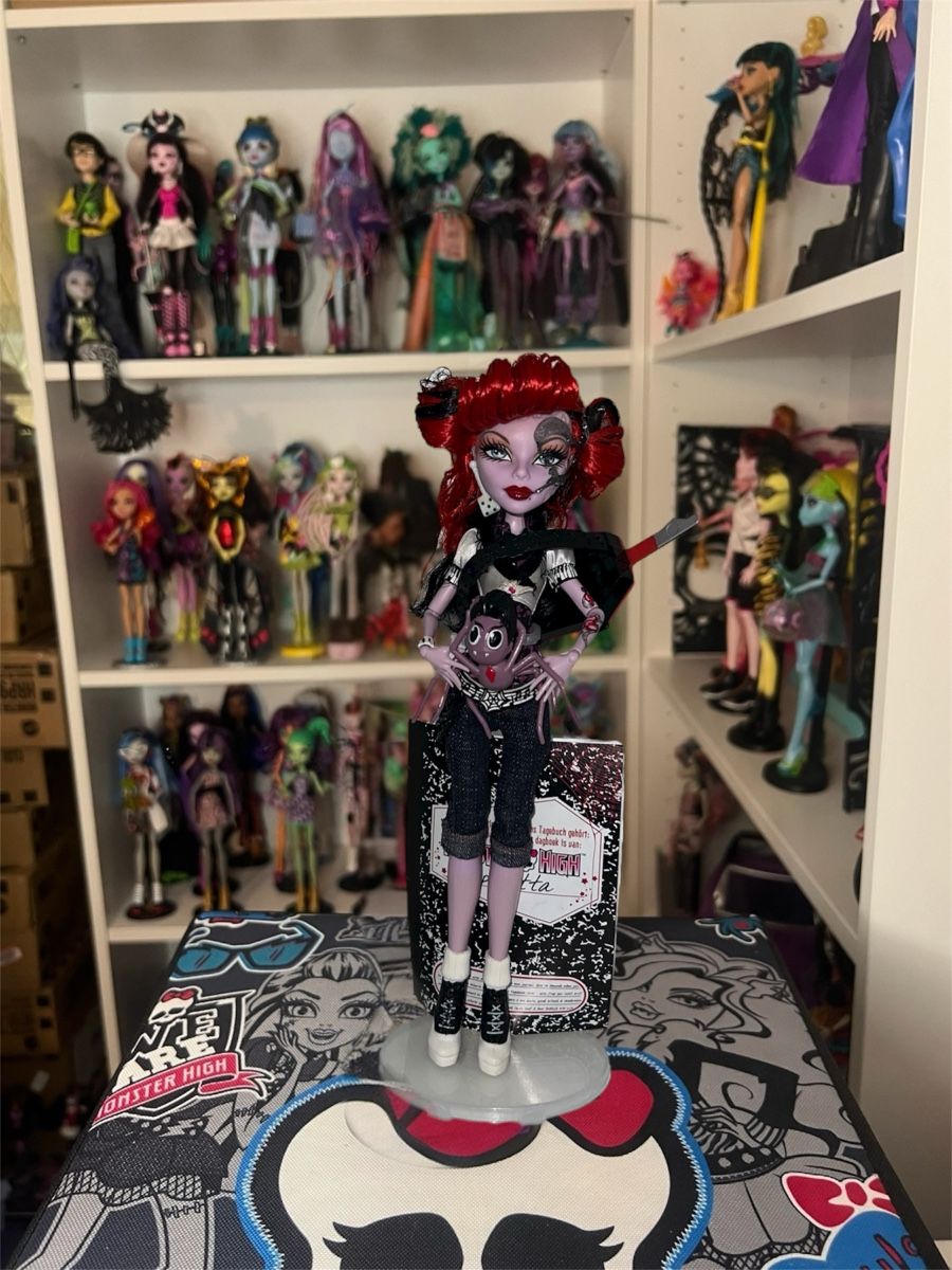 Bambole: Monster high – Nuovo (secondo la descrizione) da Osogna venduto da elisa__ks__