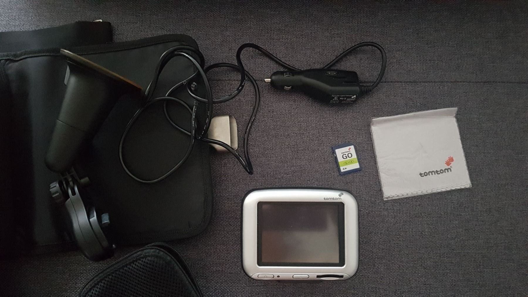 Navigatori: GPS TOMTOM GO 300 – Usato da Schöfflisdorf venduto da CrRG21