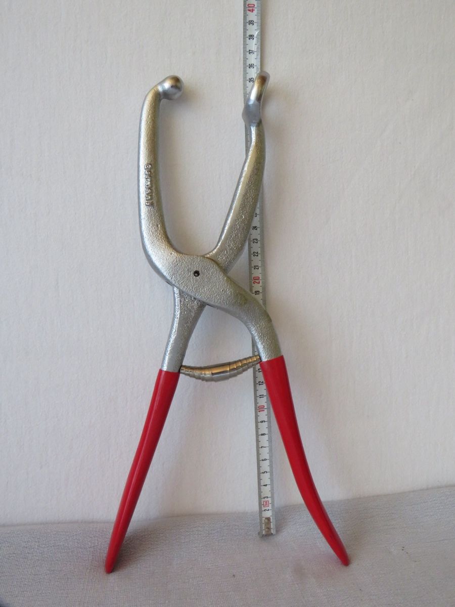 Tutti gli attrezzi: Pliers tool Germany red handles good condition – Usato da Elsau venduto da MANWITHVAN