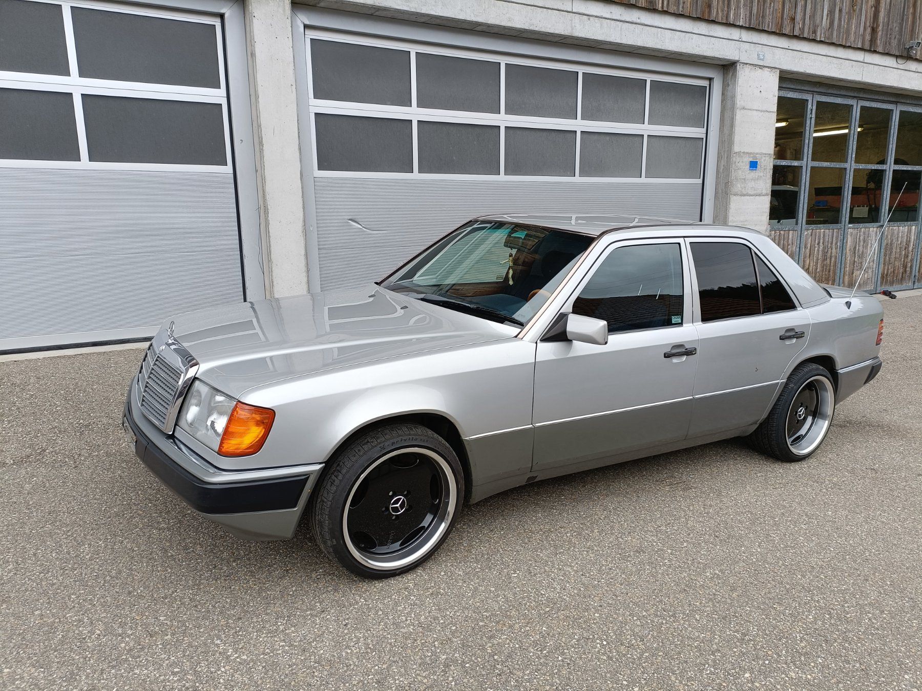 Mercedes-Benz Automobili: Mercedes Benz 300E – Usato da Hergiswil LU venduto da Igrb 4