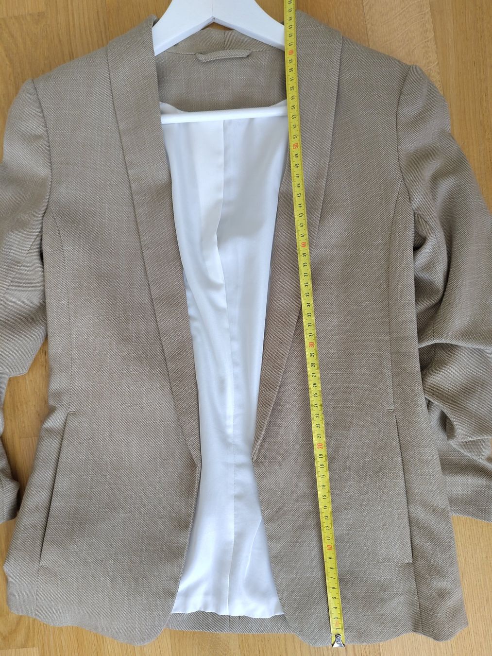 H&M Vestes: Damen Blazer beige 3/4 Ärmel – D'occasion à Baden par shinifin 5